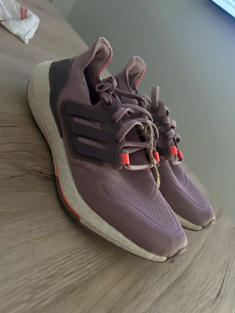 Adidas Ultraboost 22 Running Shoes d'occasion