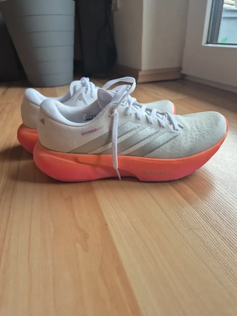 Used Supernova Rise 3 Running Shoes