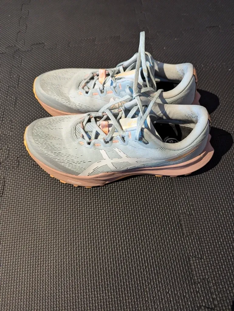 Used Asics Fuji Lite 6 bike — image 3 of 8