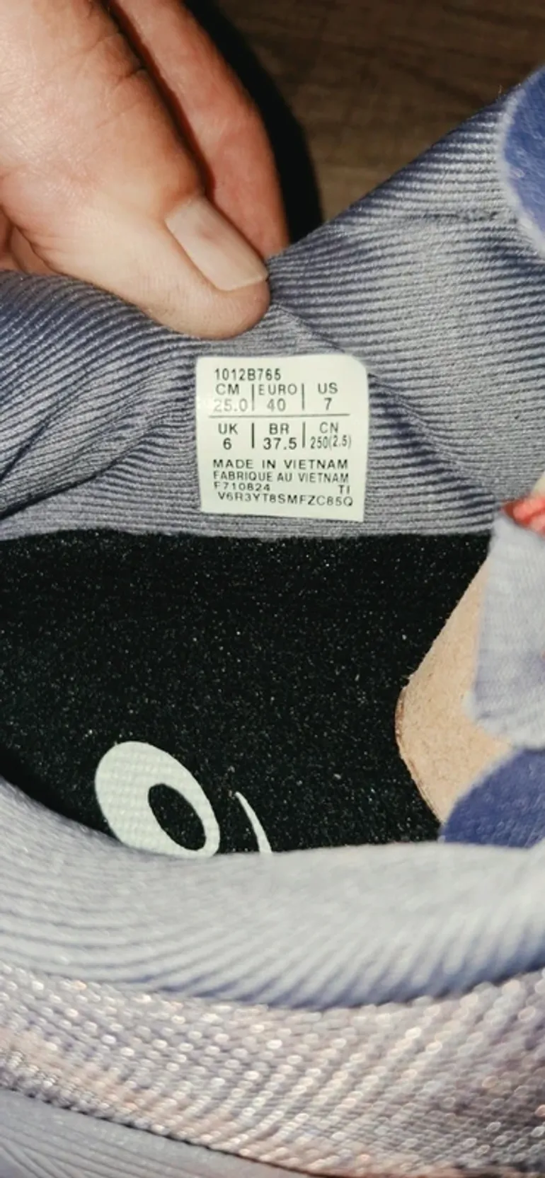 Used Asics Novablast 5 bike — image 6 of 7
