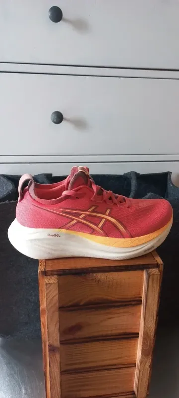Used Asics Gel Nimbus 27 bike — image 5 of 12