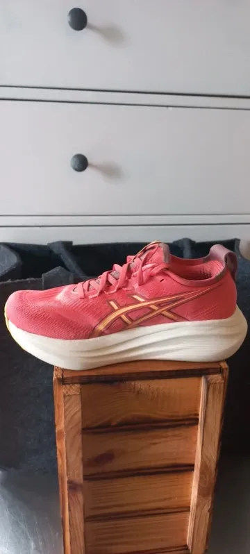 Used Asics Gel Nimbus 27 bike — image 4 of 12