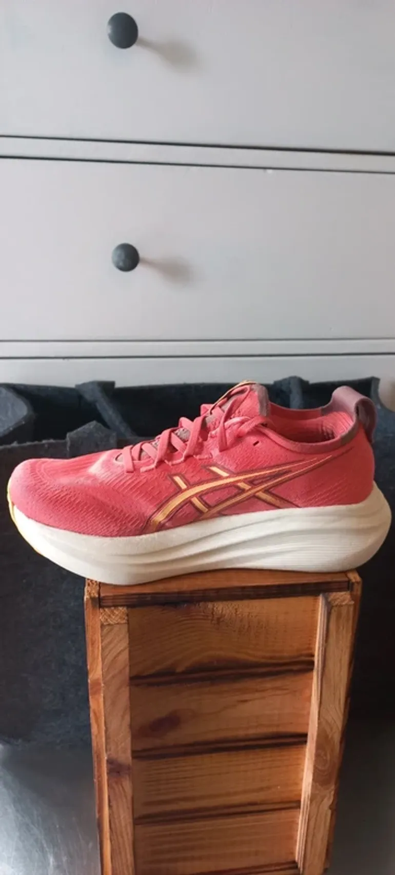 Used Asics Gel Nimbus 27 bike — image 4 of 12