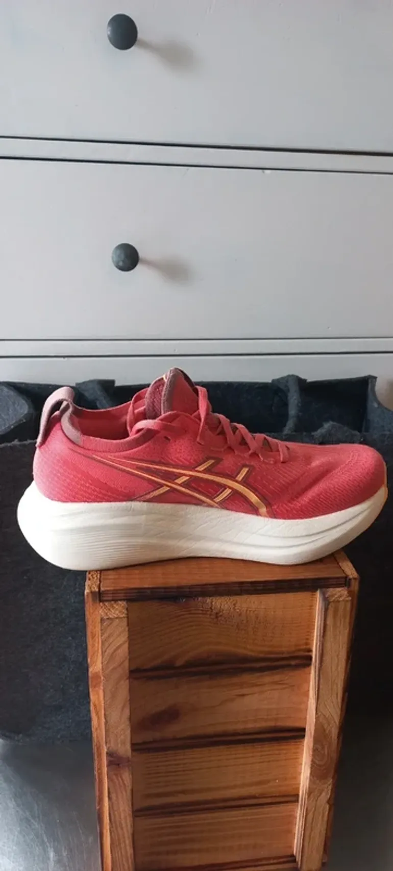Used Asics Gel Nimbus 27 bike — image 3 of 12