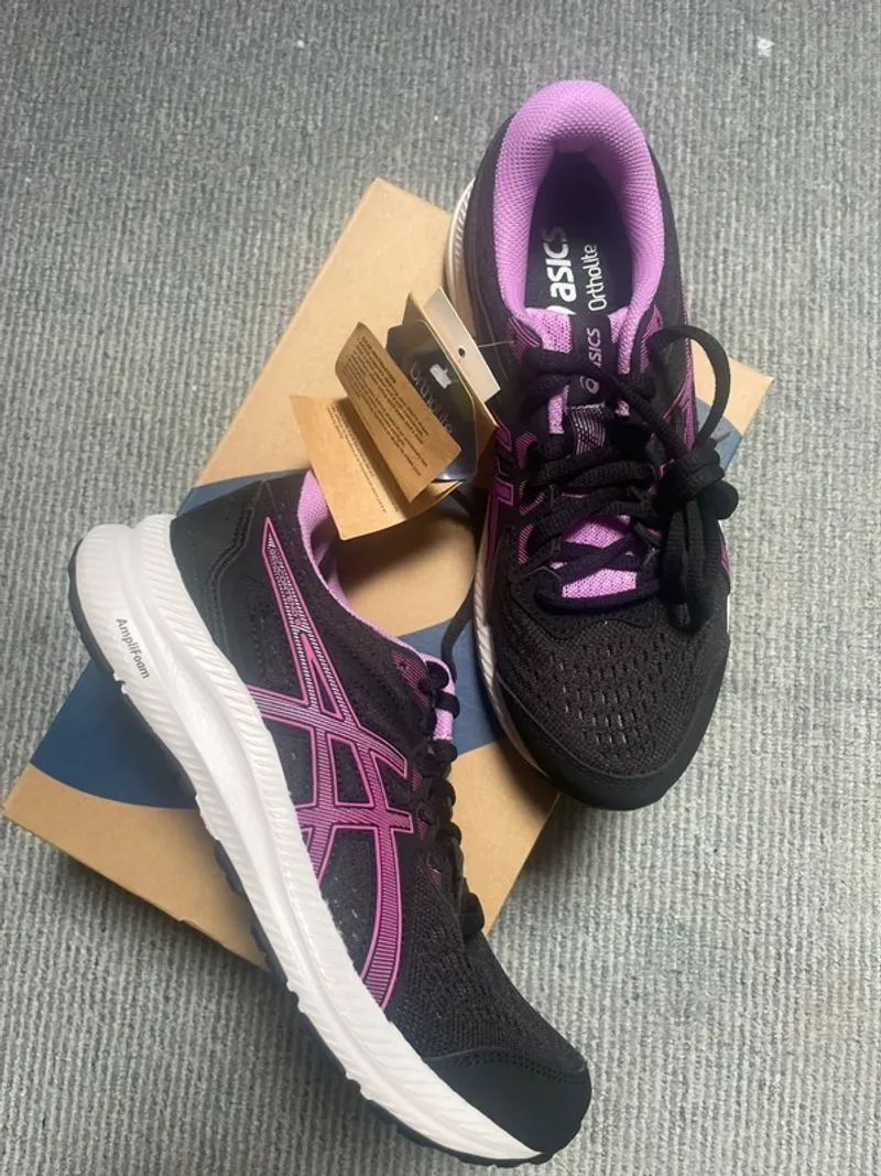 Używany Asics Contend 8 Running Shoes