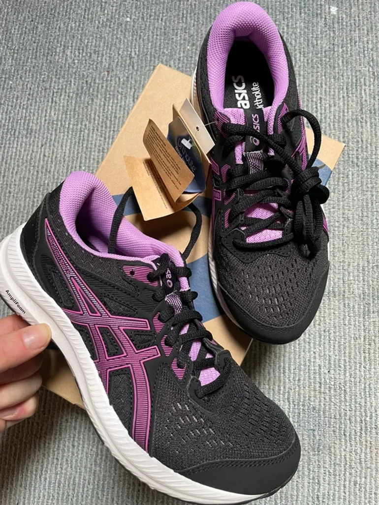 Used Asics Contend 8 bike — image 2 of 4