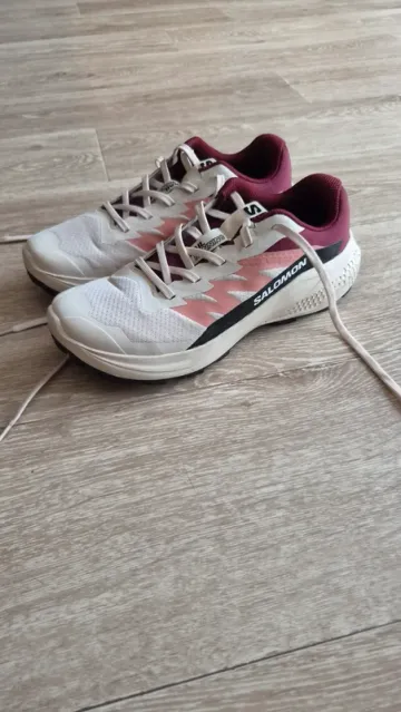 Käytetty Salomon Trail Running Shoes bike — kuva 1 / 5