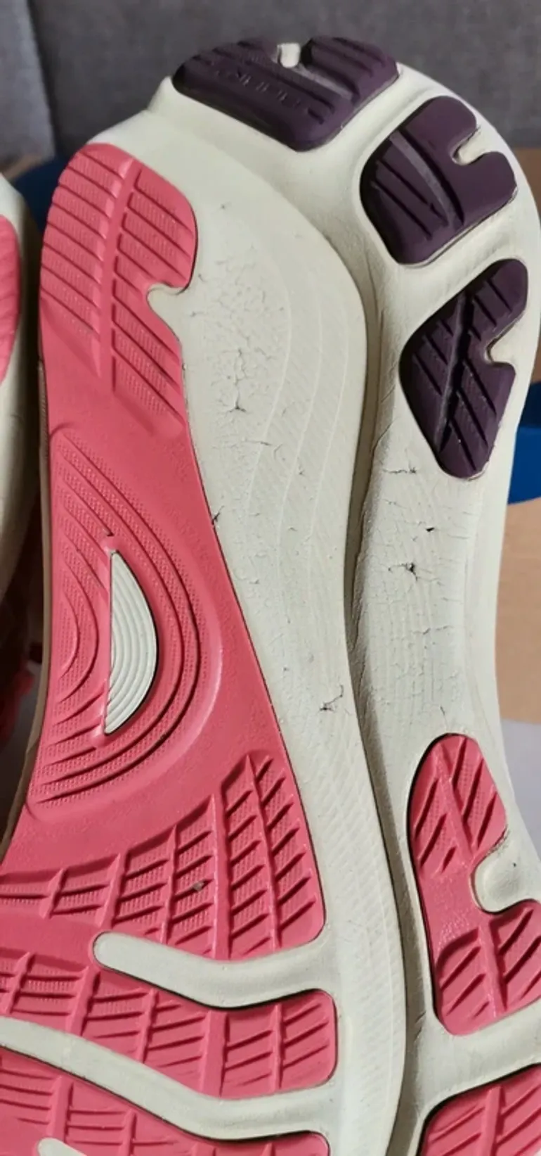 Used Asics Gel Kayano 32 bike — image 8 of 11