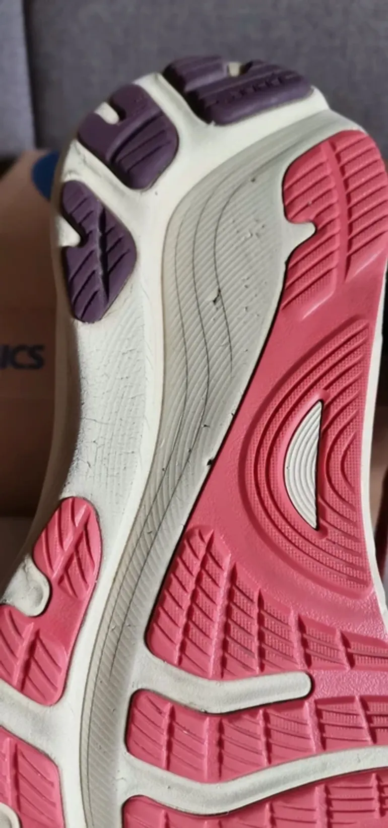 Used Asics Gel Kayano 32 bike — image 9 of 11