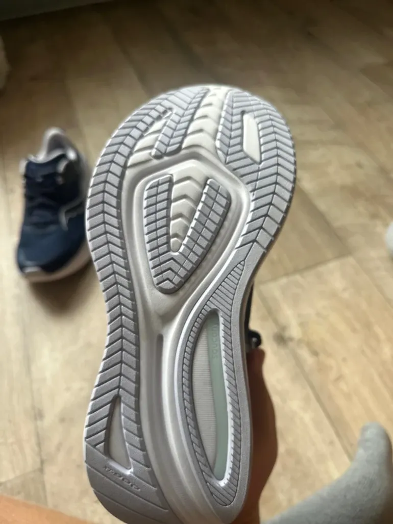 Używany Saucony Omni 22 bike — zdjęcie 5 z 7