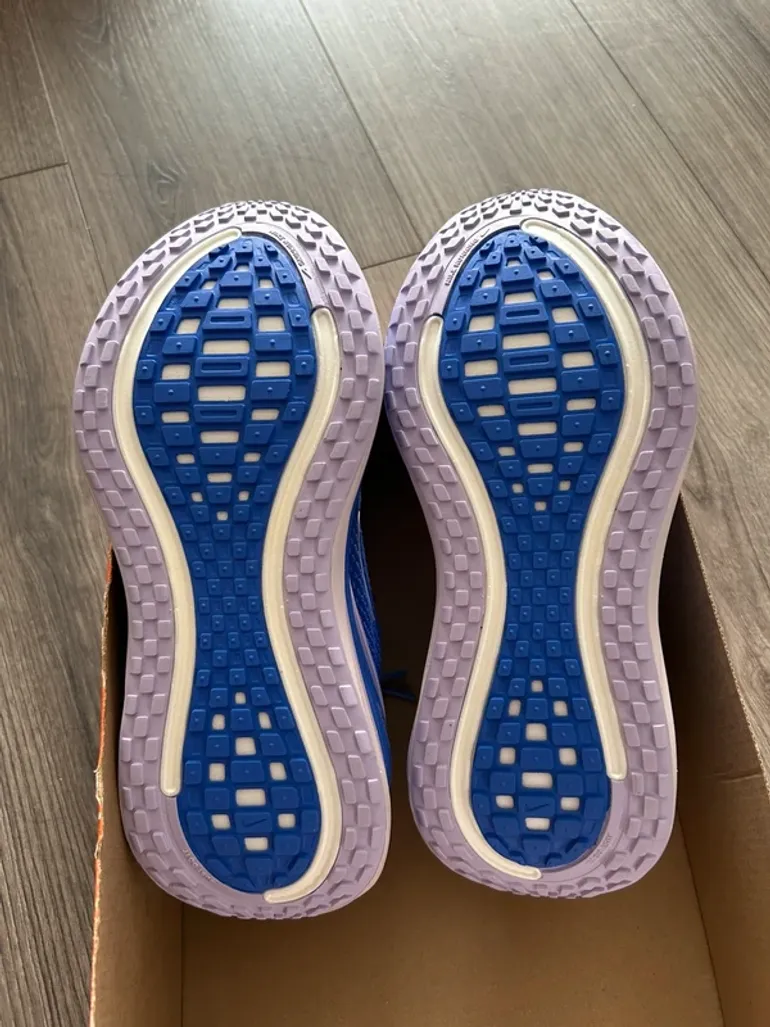 Used Nike Vomero Plus bike — image 8 of 10