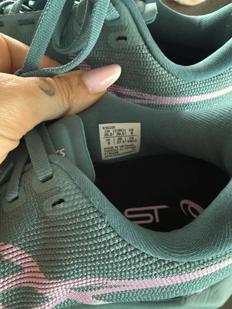 Używany Asics Novablast 6 bike — zdjęcie 8 z 9