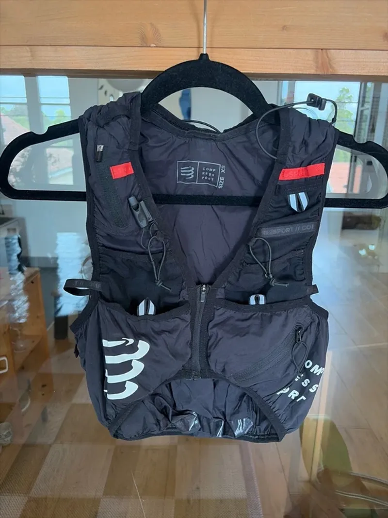 Używany Compressport UTLRUN S-Pack Evo 15L Running Accessories