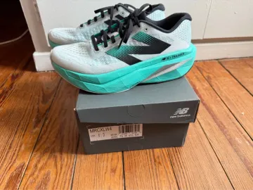 Used New Balance Running Shoes bike — image 9 of 10