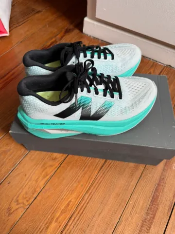 Used New Balance Running Shoes bike — image 2 of 10