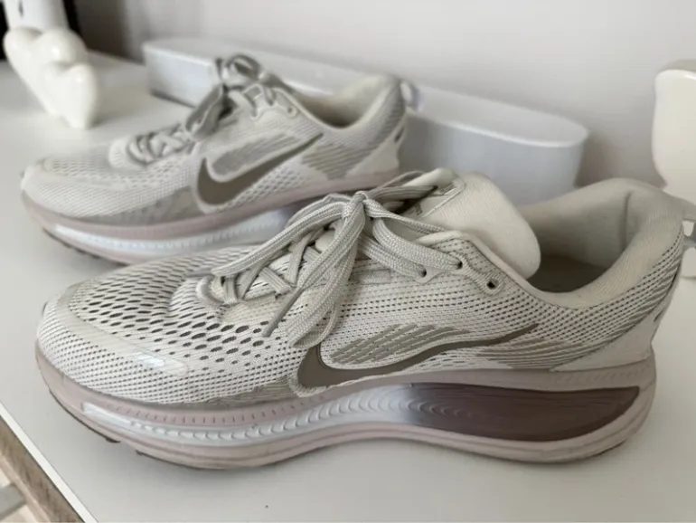 Used Nike ZoomX bike — image 2 of 2