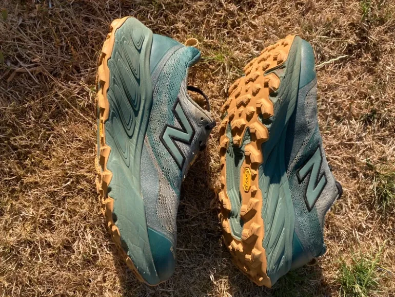 Used New Balance Hierro V9 bike — image 2 of 9