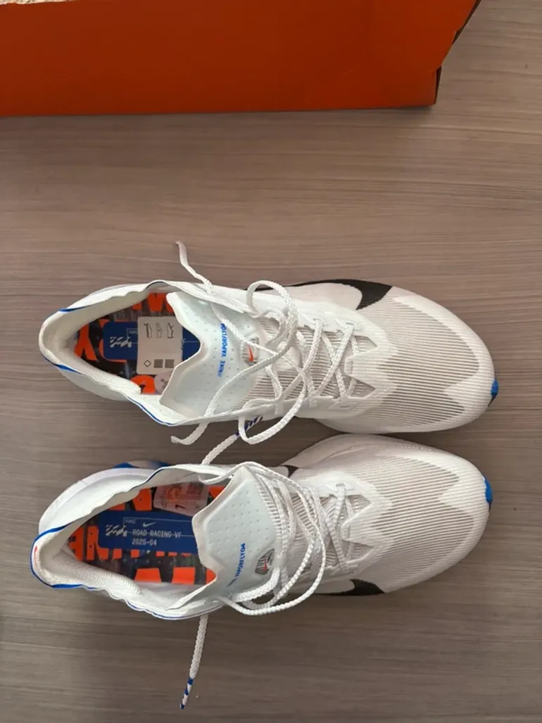 Używany Nike Vaporfly 4 bike — zdjęcie 2 z 6