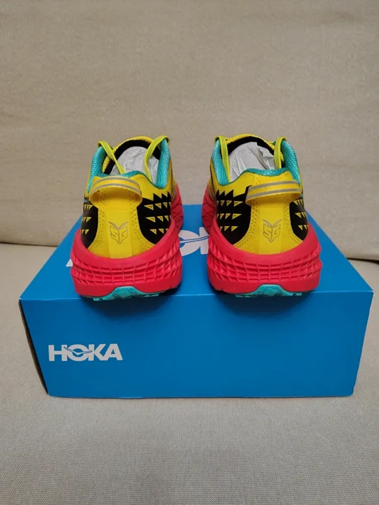 Używany Hoka Speedgoat 2 bike — zdjęcie 3 z 8