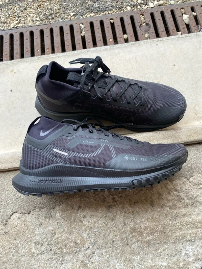 Käytetty Pegasus Trail 4 Gore-Tex Running Shoes