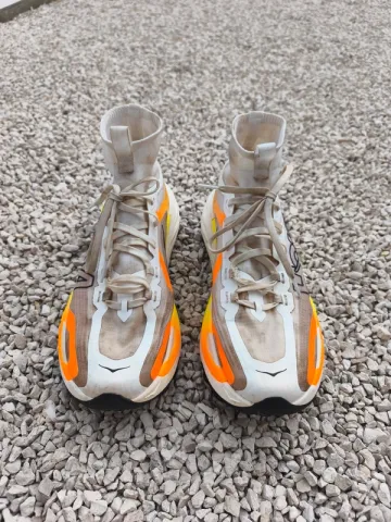 Hoka Tecton X 4 bike usato — immagine 1 di 7