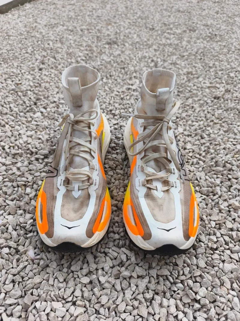Used Hoka Tecton X 4 Running Shoes