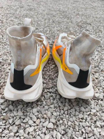 Hoka Tecton X 4 bike usato — immagine 6 di 7