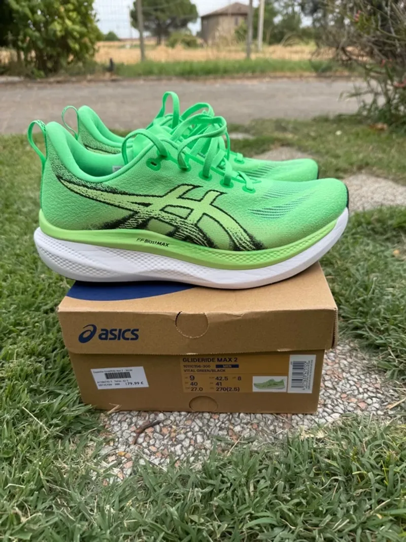 Used Asics Glideride Max 2 Running Shoes