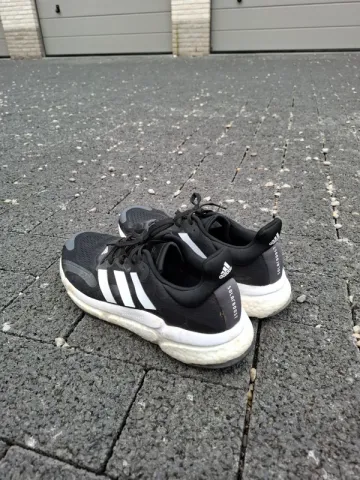 Używany Adidas Run bike — zdjęcie 4 z 6