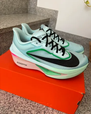 Used Nike Zoom Fly 6 bike — image 1 of 6