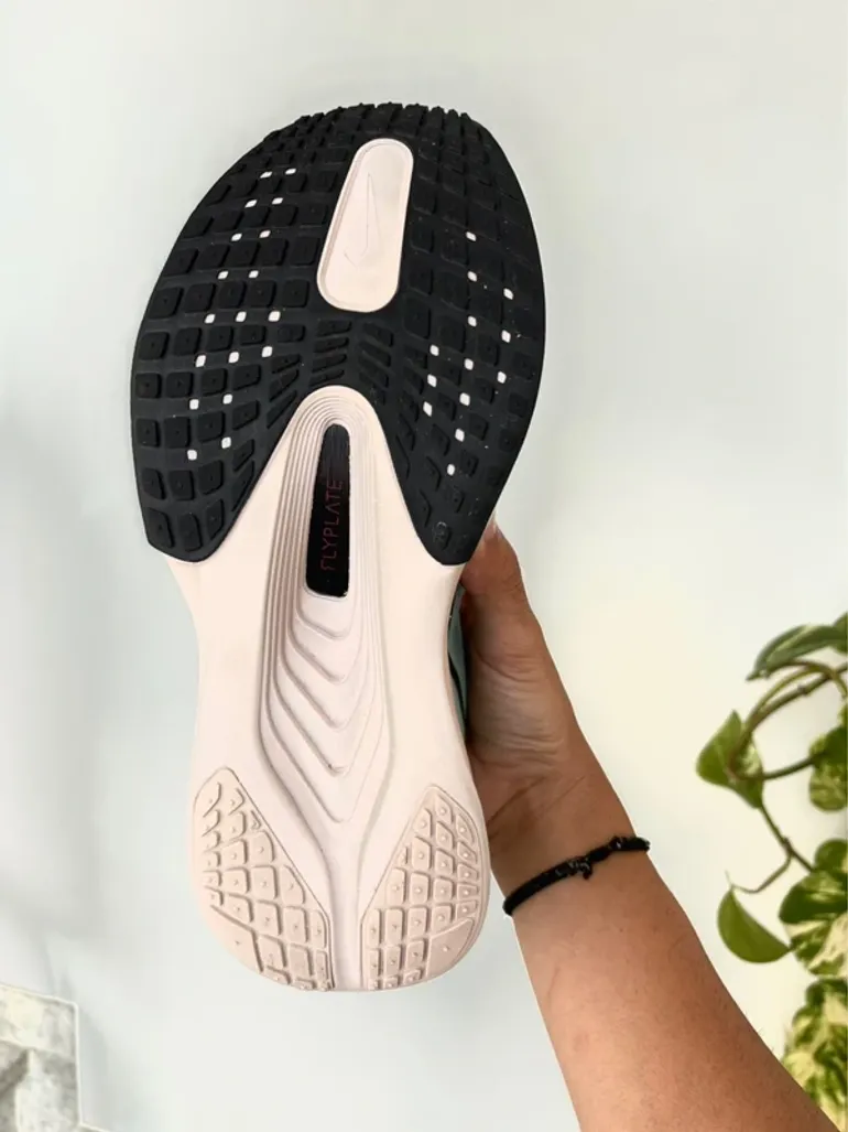 Used Nike Zoom Fly 6 bike — image 3 of 6