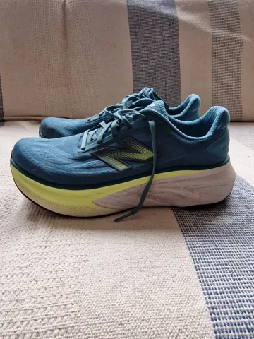 Used New Balance Fresh Foam x More v6 bike — image 3 of 7