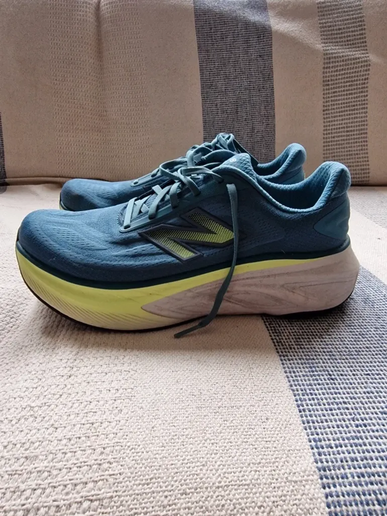 Used New Balance Fresh Foam x More v6 bike — image 3 of 7