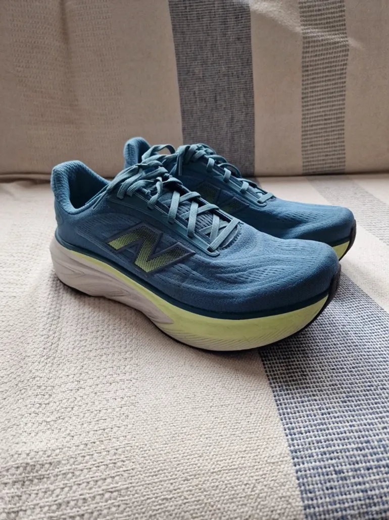 Used New Balance Fresh Foam x More v6 bike — image 2 of 7