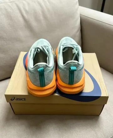 Used Asics Sneakers bike — image 5 of 5