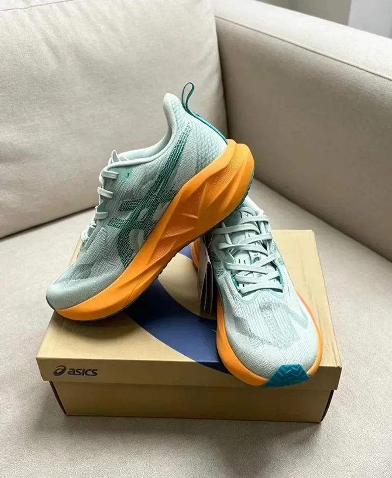 Used Asics Sneakers bike — image 2 of 5