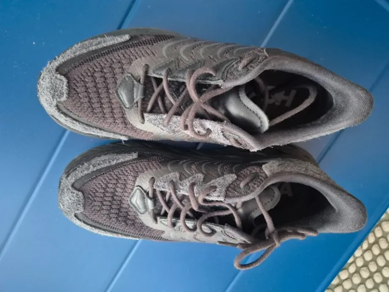 Used Hoka Clifton LS bike — image 4 of 11
