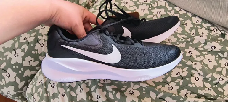 Used Nike Revolution 7 bike — image 2 of 8