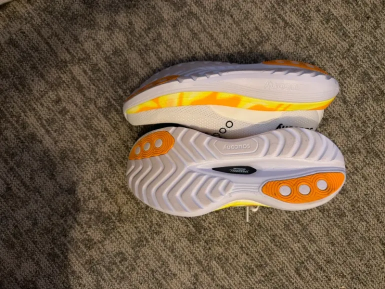 Käytetty Saucony Endorphin Trainer bike — kuva 8 / 9