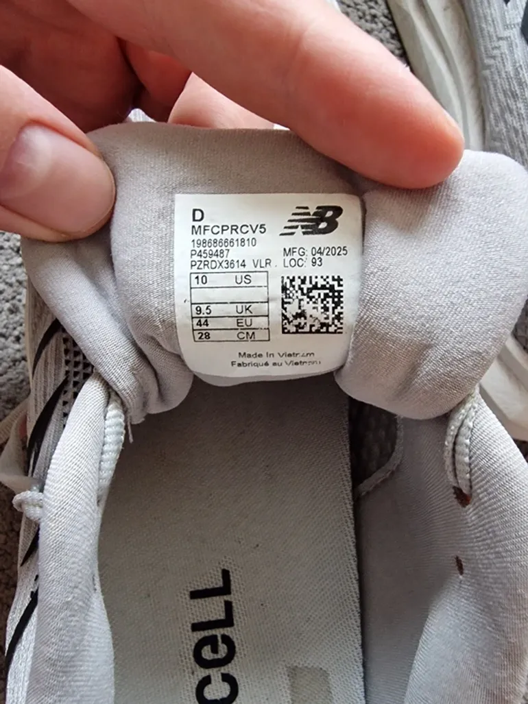 Used New Balance Fuelcell Propel V5 bike — image 8 of 8
