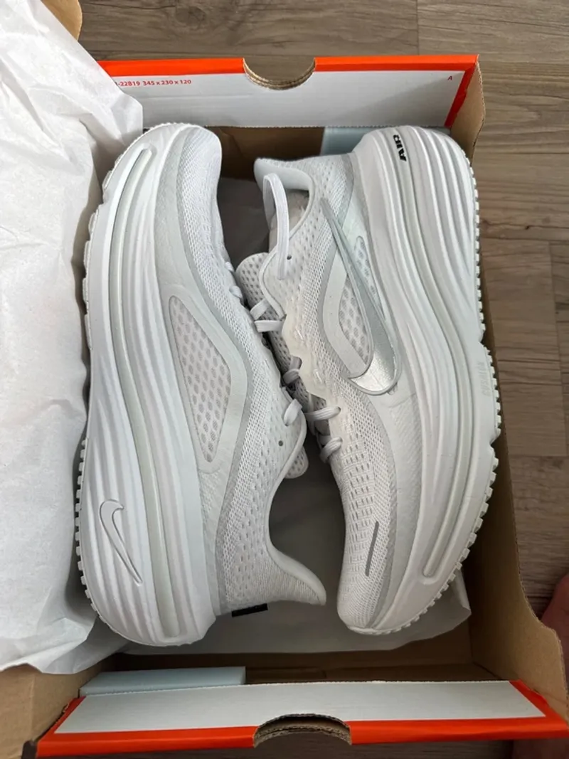 Used Nike Air Winflo 12 Running Shoes
