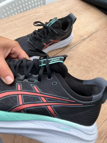 Used Asics Gel Nimbus 27 bike — image 3 of 5