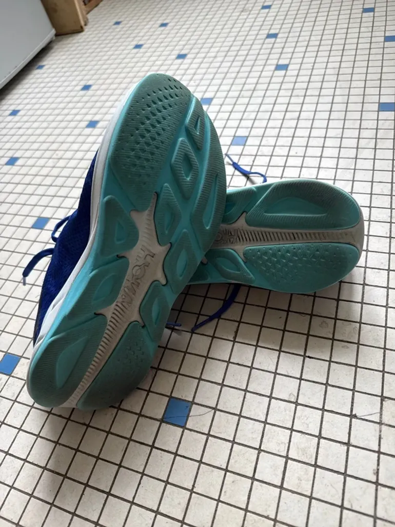 Used Hoka Rincon 4 bike — image 4 of 4