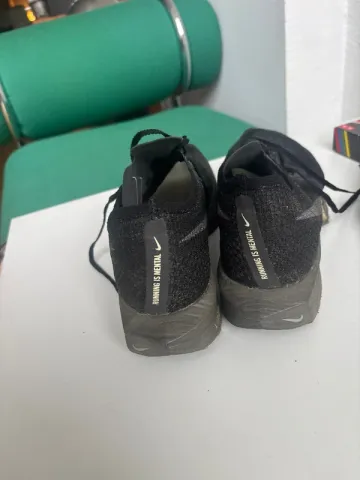 Used Nike Flyknit ZoomRacer bike — image 4 of 6