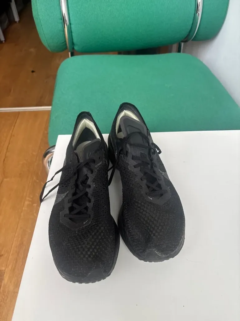 Used Nike Flyknit ZoomRacer bike — image 2 of 6