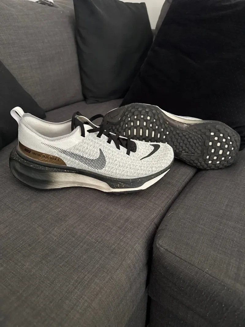 Używany Nike Invincible Run 3 Running Shoes