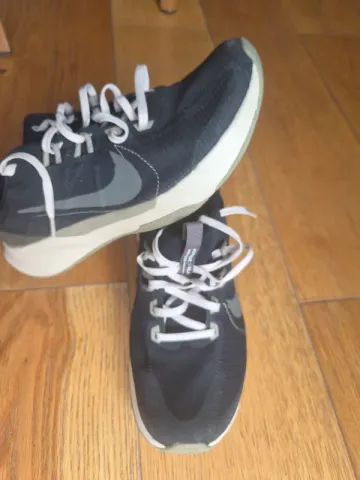 Nike Trail Running Shoes bike d'occasion — image 1 sur 3