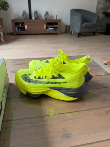 Used Nike Air Zoom Alphafly NEXT% bike — image 2 of 9