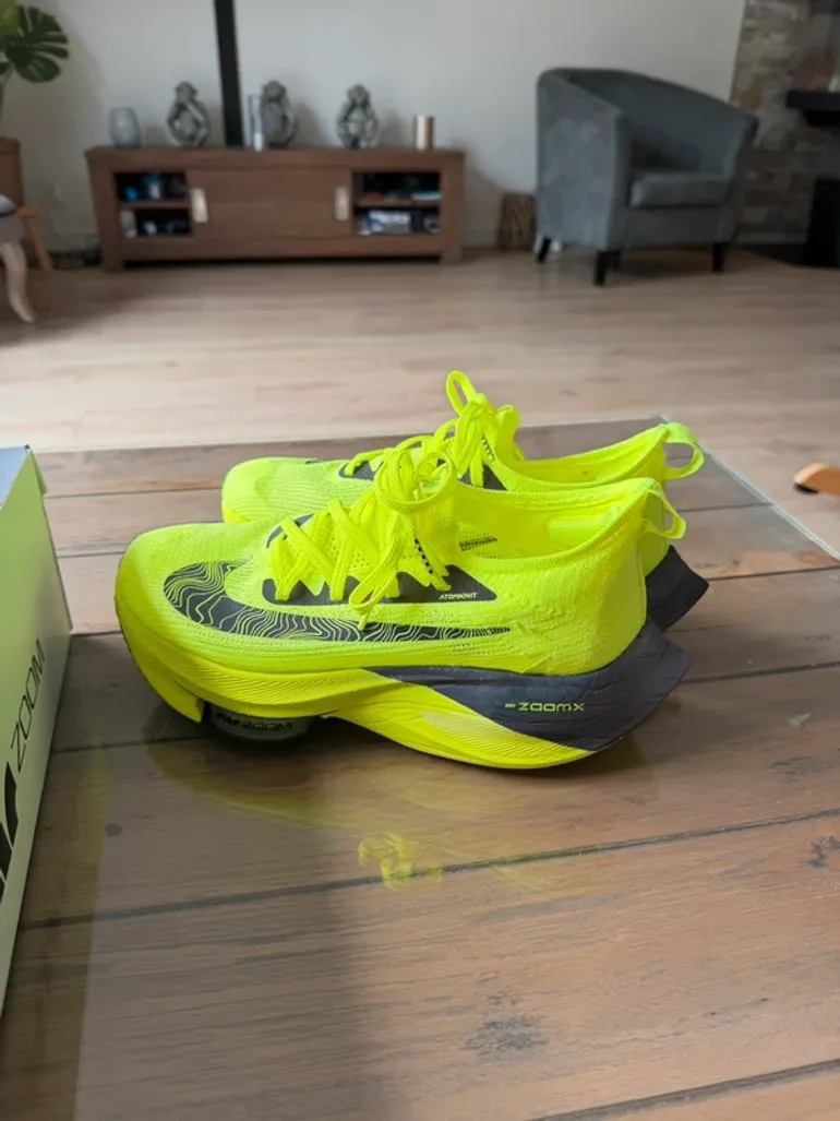 Used Nike Air Zoom Alphafly NEXT% bike — image 2 of 9