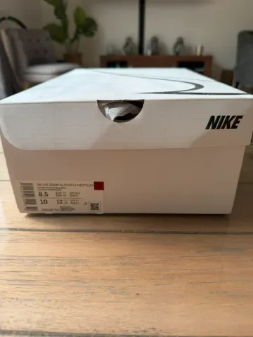 Used Nike Air Zoom Alphafly NEXT% bike — image 3 of 9